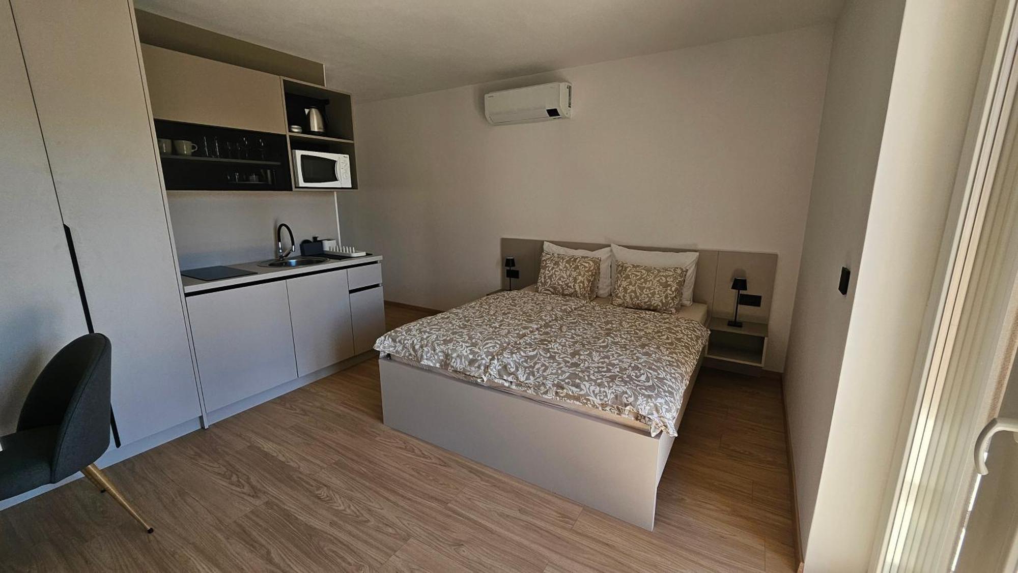 Richi Rooms & App フンタナ エクステリア 写真